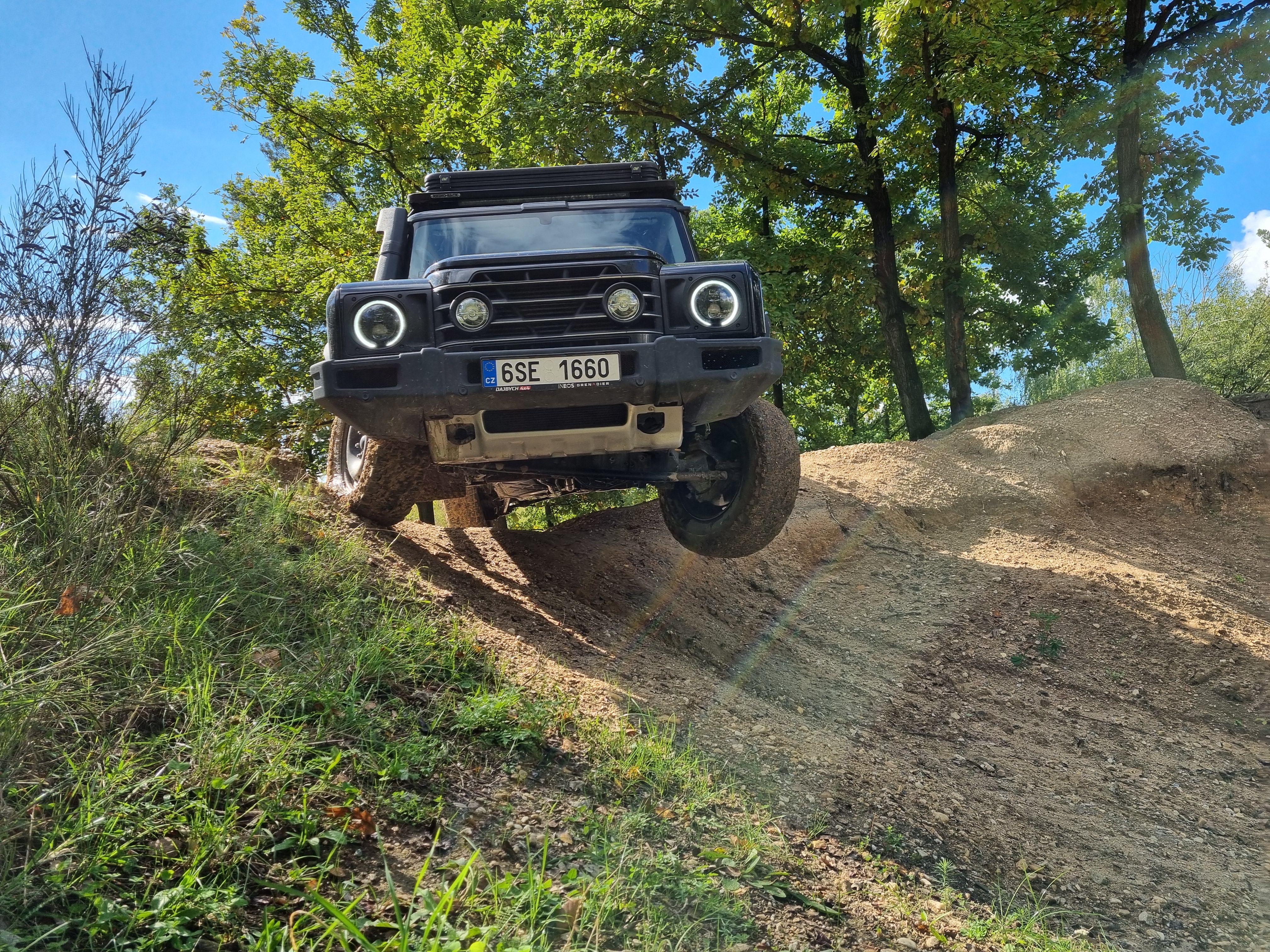 2h Základní kurz 4x4 - Grenadier v terénu